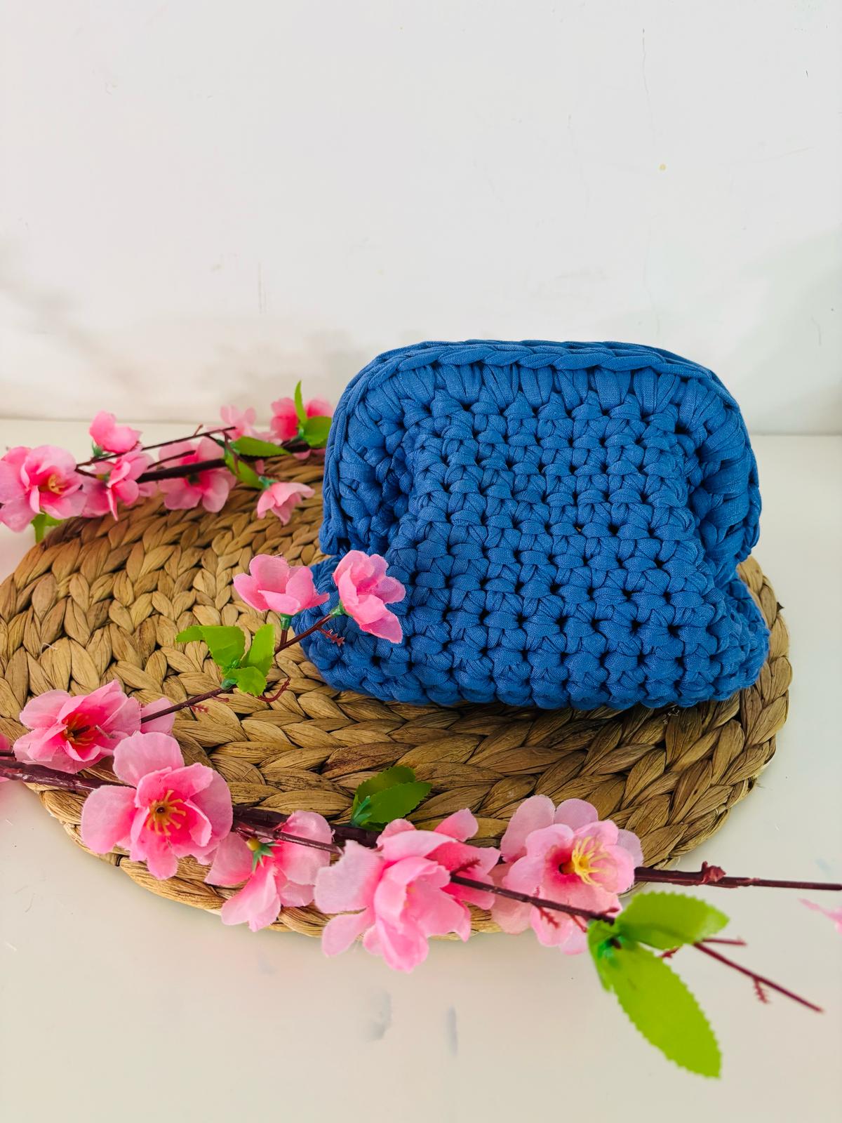 CLUTCH BAG